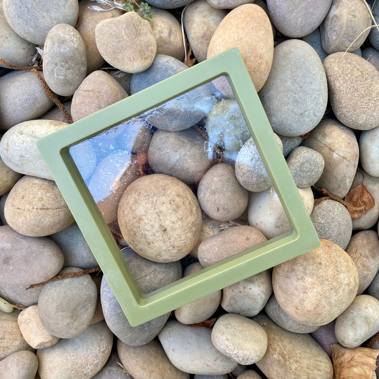 Floating Frames